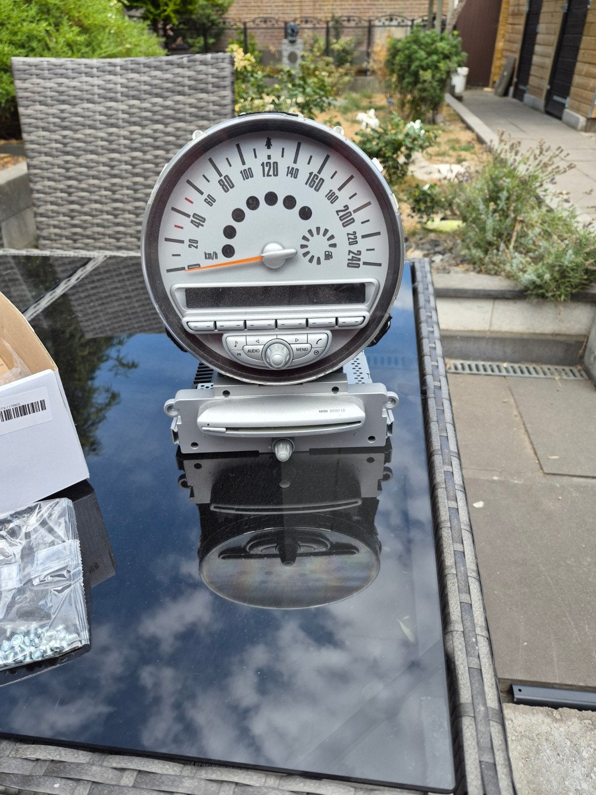 Mini Cooper kilometerteller met autoradio/cd-speler, Ophalen of Verzenden, Gebruikt