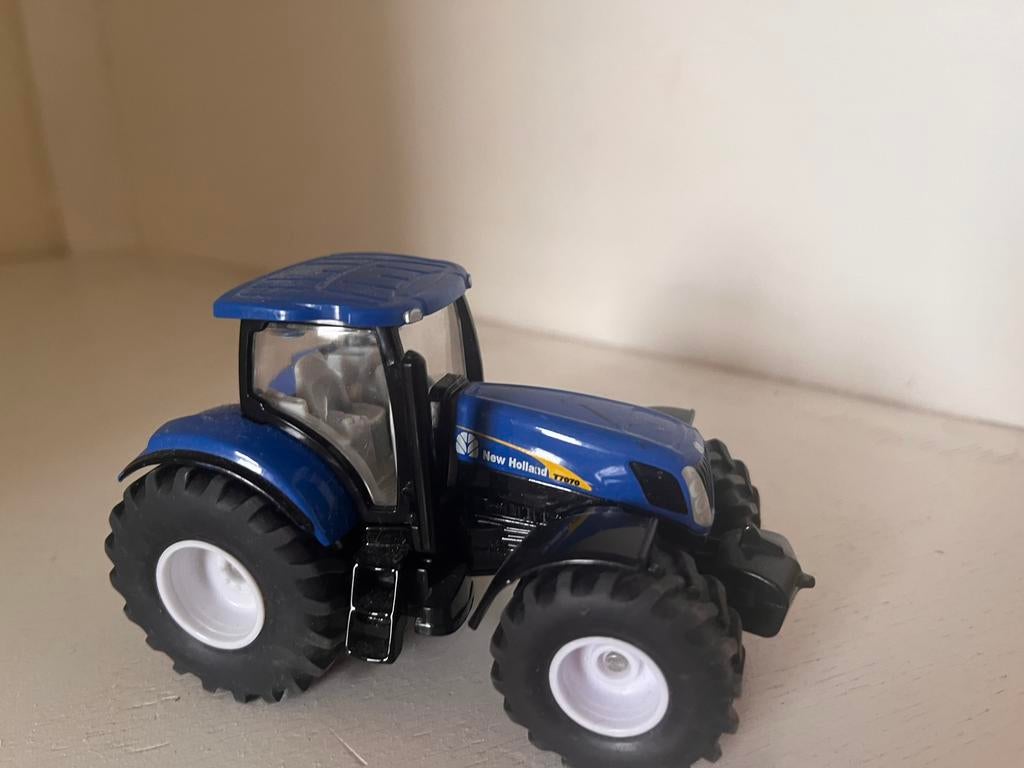 Siku 1978 Tractor New Holland T7070, Ophalen of Verzenden, Zo goed als nieuw, Tractor of Landbouw, SIKU