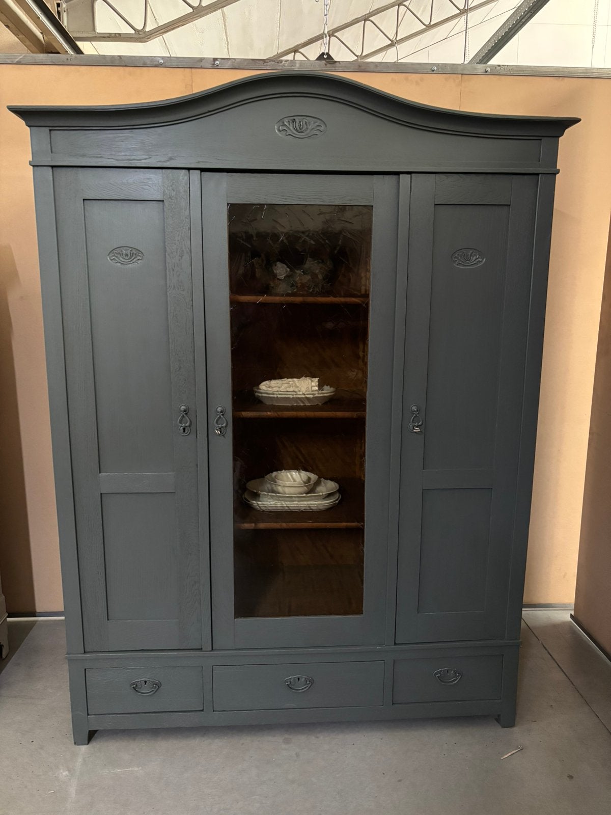 Brocante vitrinekast / buffetkast / kast, Huis en Inrichting, Kasten | Overige, Zo goed als nieuw, Ophalen