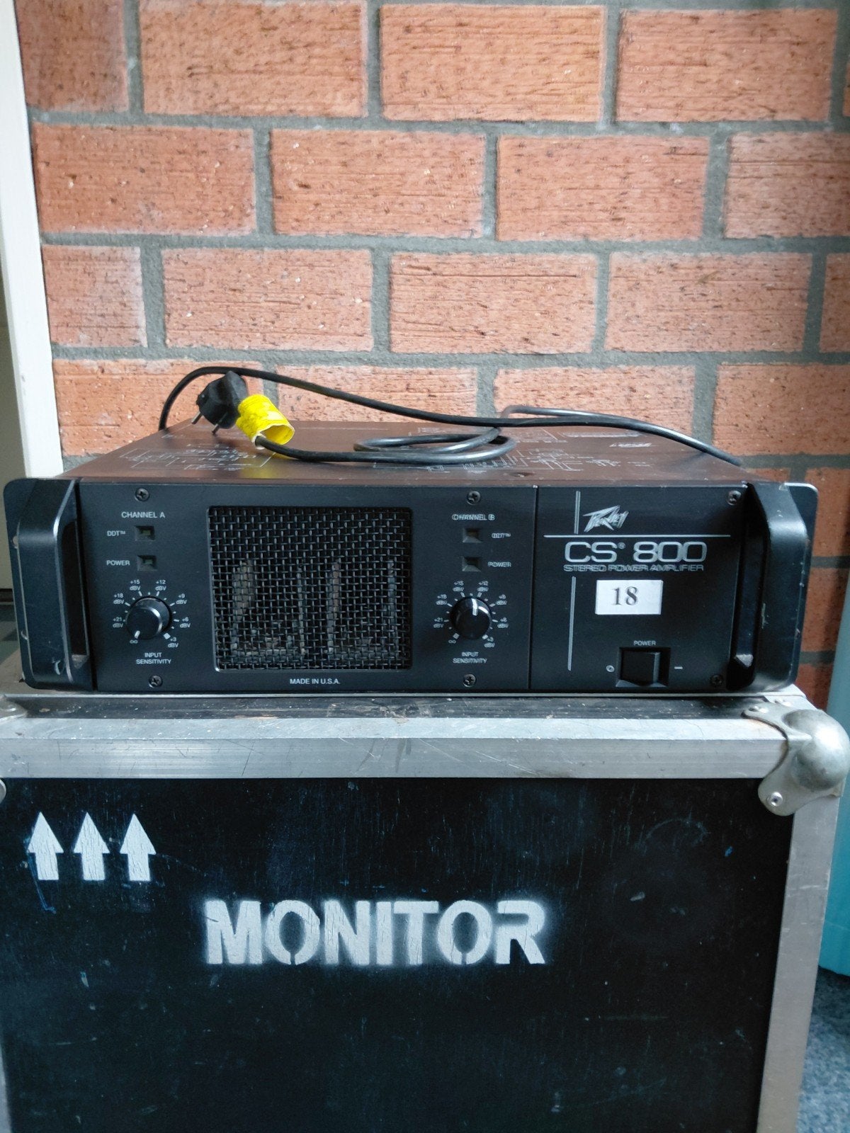 Peavey CS 800 Stereo Eindv⁸rsterker - Krachtig en Betrouwbaa, Ophalen, Gebruikt, 100 watt of meer