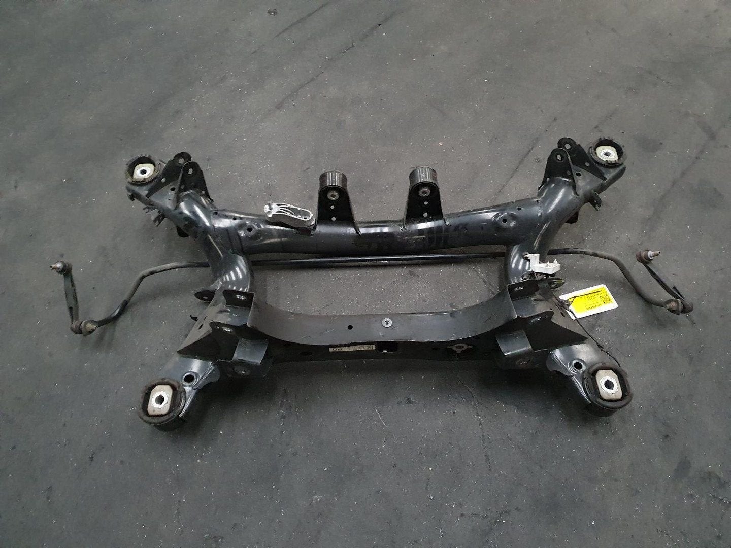 BMW 3 SERIES G21 330e eDrive Edition  SUBFRAME ACHTER 2020, Ophalen of Verzenden, Gebruikt, Stiba lid