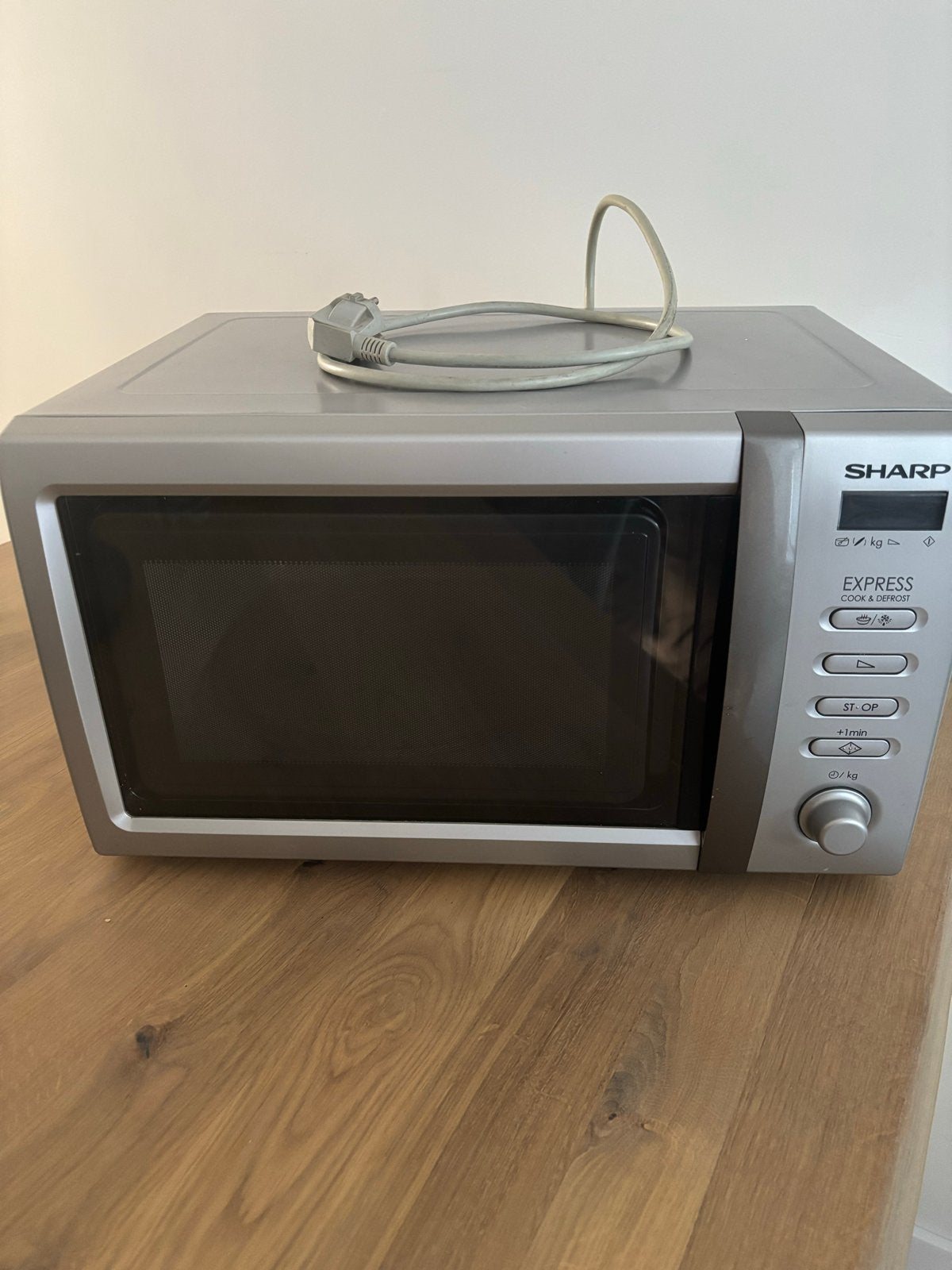 Sharp R-231(IN) Magnetron - Zilver, 800W, Ophalen, Gebruikt, Magnetron, Draaiplateau