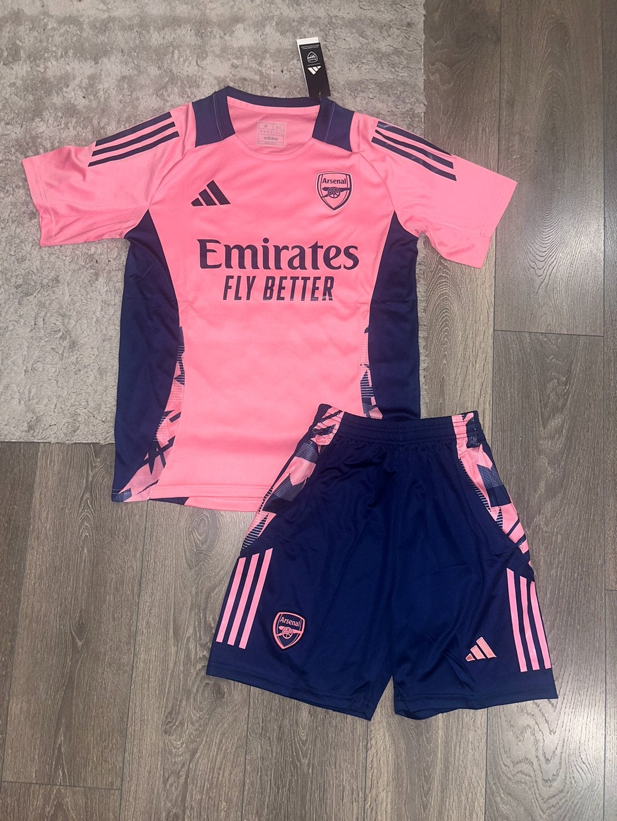 Arsenal Zomer/Trainingsset (S, L), Ophalen of Verzenden, Zo goed als nieuw, Shirt