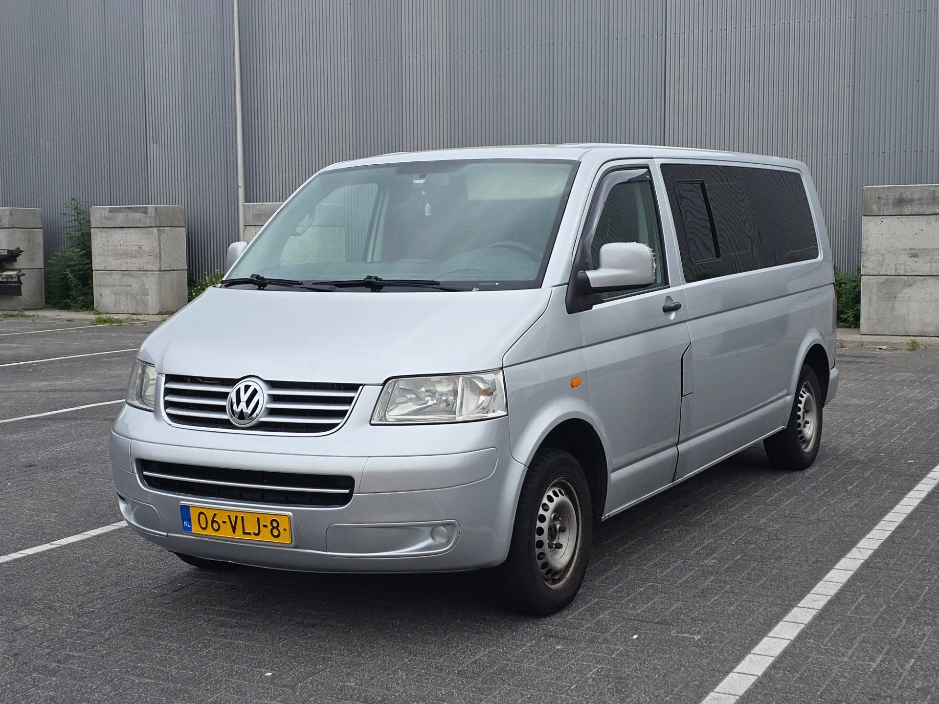 Volkswagen Transporter 2.5 TDI 340 Trendline DC Airco |L2 |D, Gebruikt, Volkswagen, 2020 kg, Origineel Nederlands