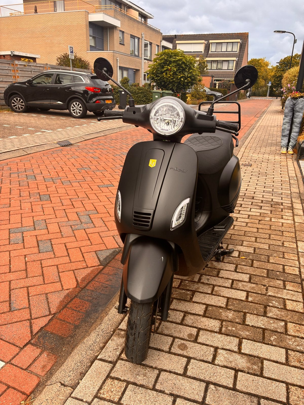 La Souris scooter 2024 elektrisch, Fietsen en Brommers, Snorfietsen en Snorscooters, Elektrisch, Zo goed als nieuw, Ophalen, Overige merken