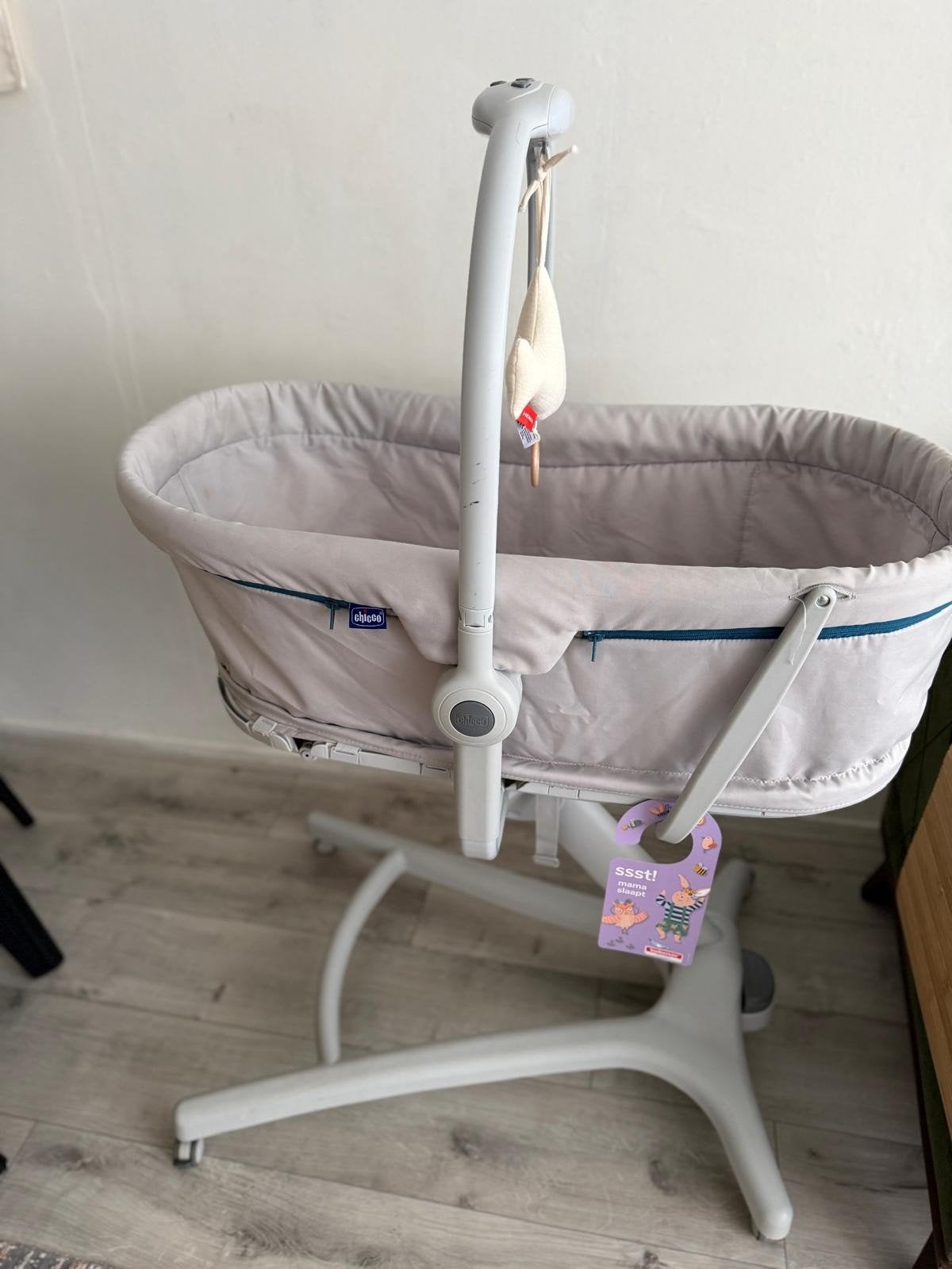 Chicco Next2Me Magic wieg - Zo goed als nieuw, Kinderen en Baby's, Babywiegjes en Ledikanten, Ophalen of Verzenden, Zo goed als nieuw