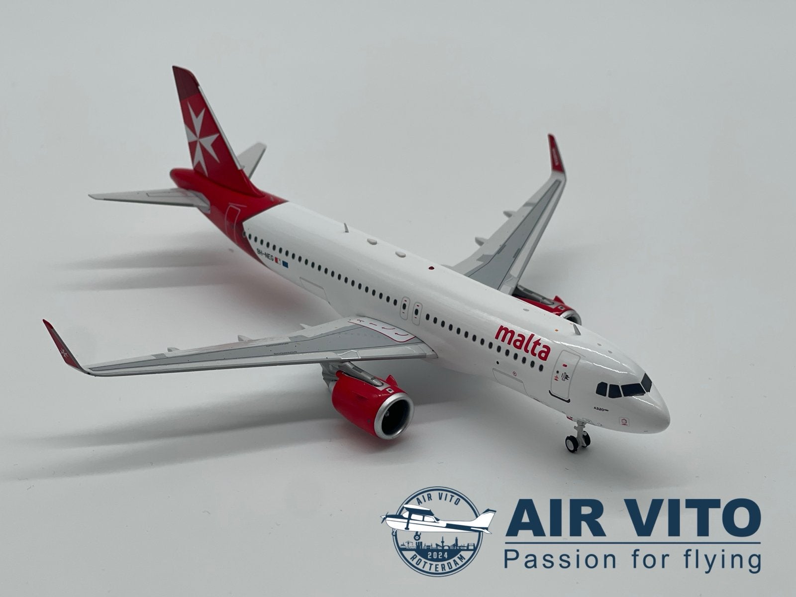 Airbus A320neo KM Malta Airlines 9H-NEG 1:200 Inflight 200, Verzamelen, 2992jb, Schaalmodel, ., Nieuw