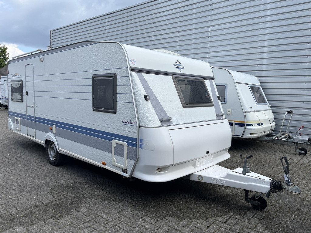 Hobby 540 UFE Excellent met Walker Atrium vt (bj 1999), Schokbreker, Hobby, 7 tot 8 meter, Bedrijf