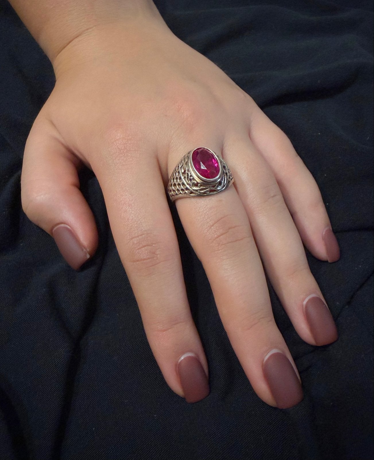 Robijn Zilveren Ring met Vergulde Details, maat 20.5, Gebruikt, 20 of groter, Ophalen of Verzenden, Met edelsteen