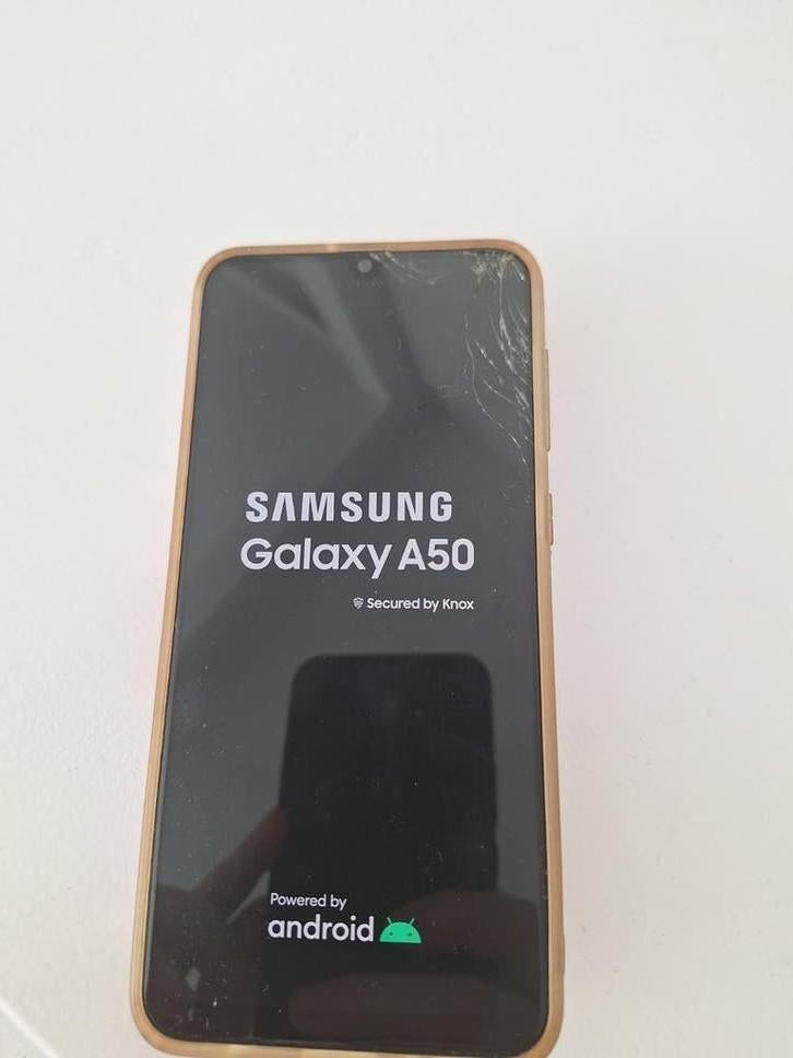 Samsung Galaxy A50 - Gebruikt met schermschade, Telecommunicatie, Mobiele telefoons | Samsung, Gebruikt, Zwart, Touchscreen, Ophalen of Verzenden
