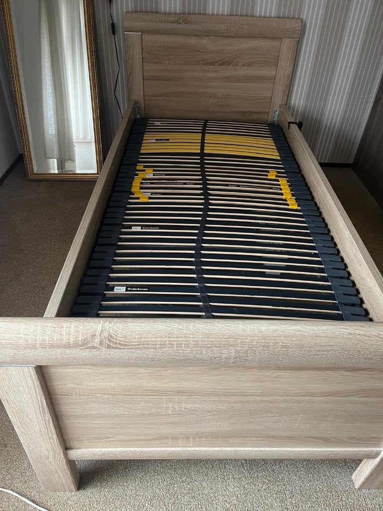Elektrisch Seniorenbed, Ophalen, Verstelbaar, 90 cm, Eenpersoons