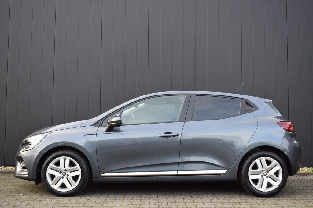 Renault Clio 1.0 TCE Zen LED | Full Map Navi | Telefonie | P, Voorwielaandrijving, Gebruikt, 580 kg, Met garantie (alle)