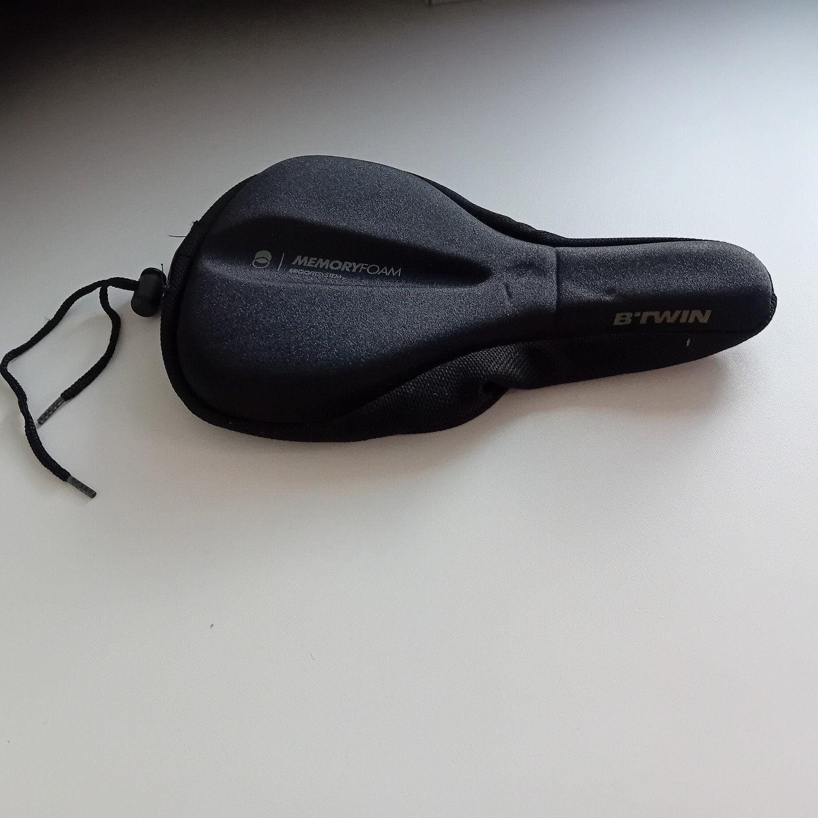 B'Twin fietszadelhoes met memoryfoam, Ophalen of Verzenden, Zo goed als nieuw, B'Twin