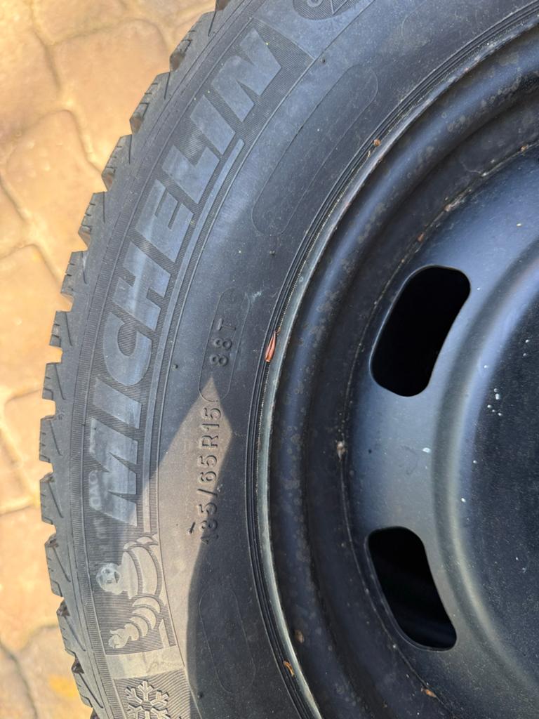Nieuwe Michelin winterbanden Peugeot 206 (185/65 R15), Ophalen of Verzenden, Zo goed als nieuw