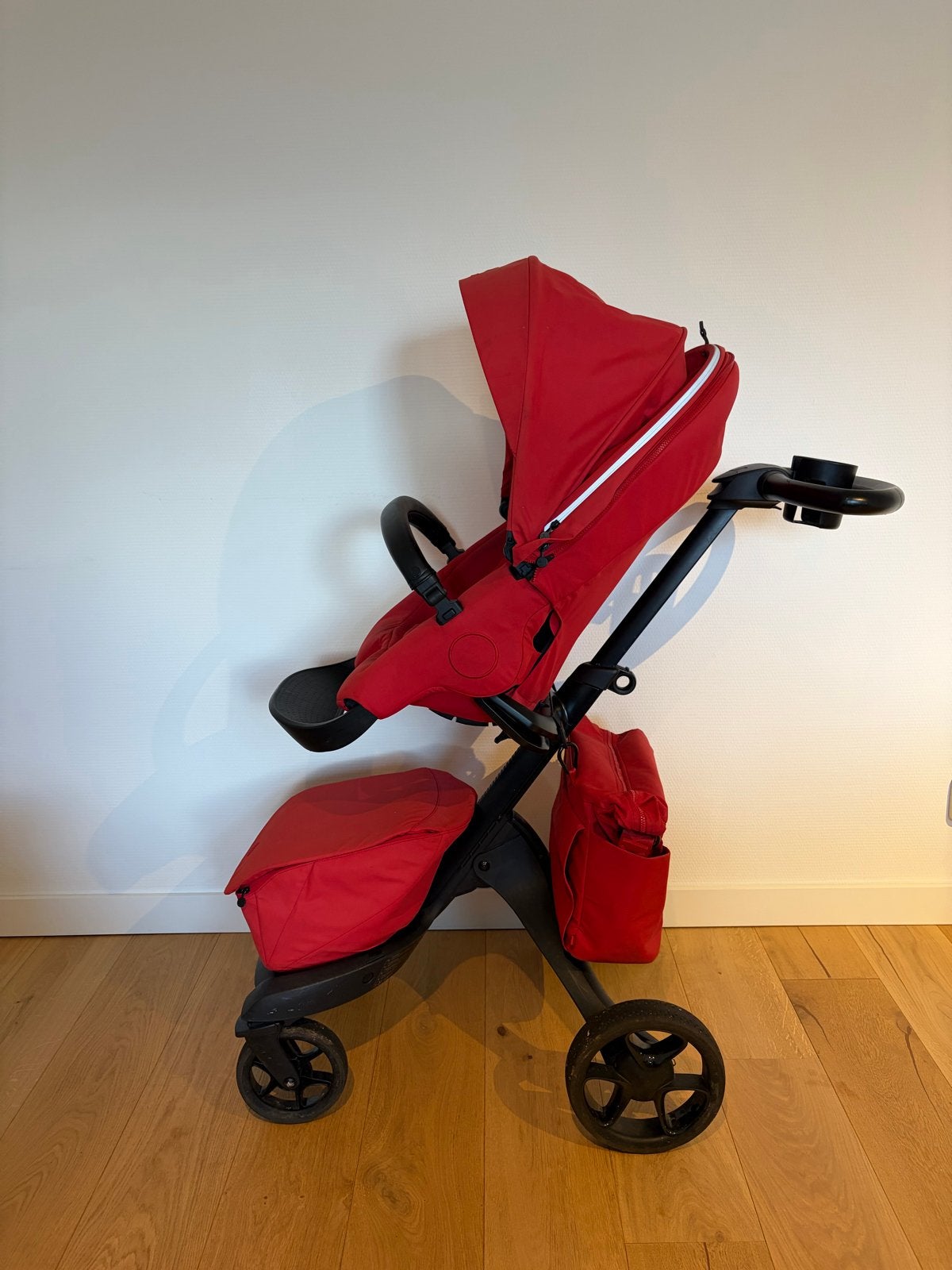 Stokke Xplory X Combiwagen - Compleet Rood, Kinderen en Baby's, Kinderwagens en Combinaties, Overige merken, Gebruikt, Ophalen of Verzenden