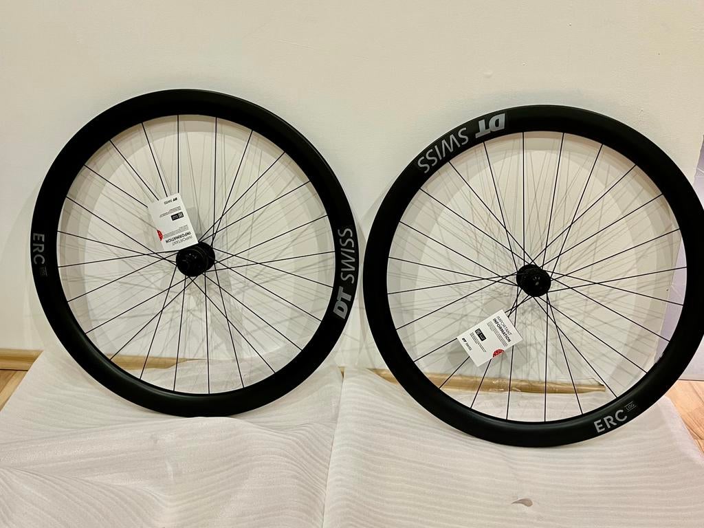 Nieuwe Carbon Fietswielen DT Swiss ERC Log 45 Tubless Ready, Fietsen en Brommers, Fietsonderdelen, Ophalen of Verzenden, Nieuw