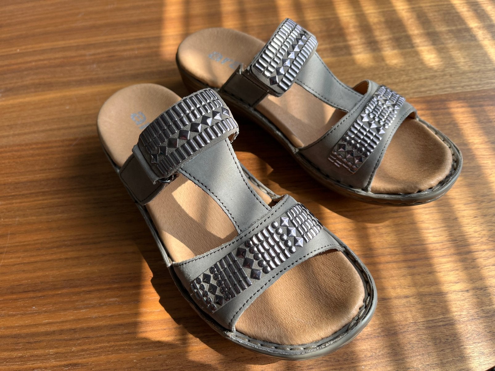 Ara damesslippers, Beige, Nieuw, Sandalen of Muiltjes, Ophalen of Verzenden