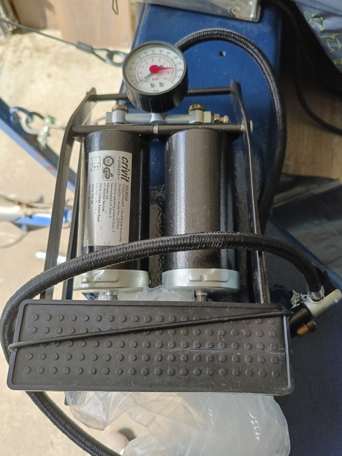 Crivit Sports dubbele voetpomp met drukmeter, Ophalen, Drukmeter, Gebruikt