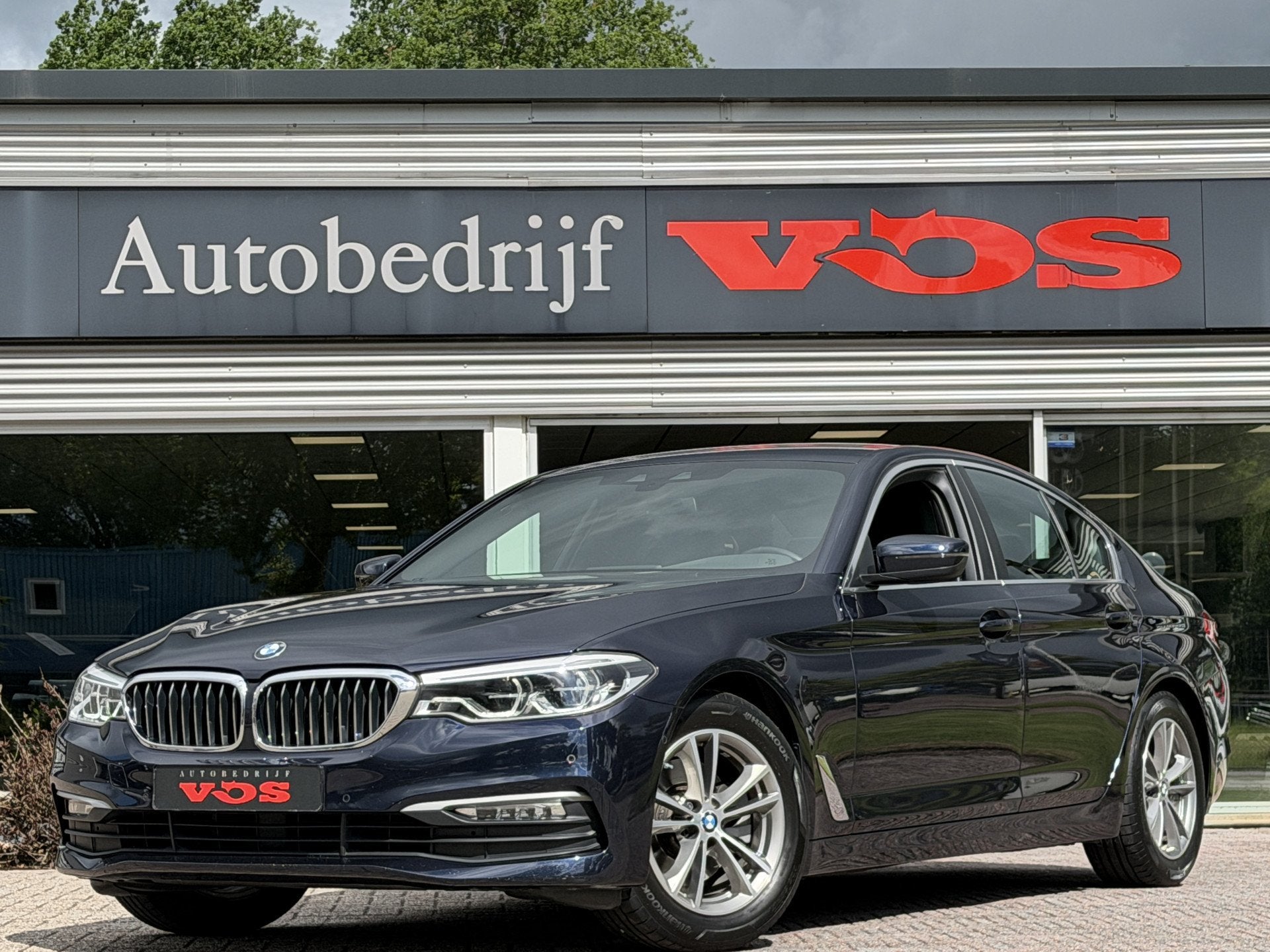 BMW 5 Serie 520i High Executive | Memory | Elektr. Trekhaak, Automaat, Achterwielaandrijving, Gebruikt, 4 cilinders