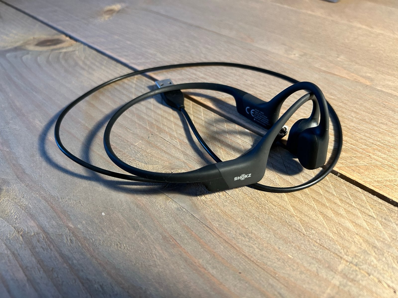 Shokz OpenRun Bone Conduction Koptelefoon Zwart, Bluetooth, Bone conduction, Ophalen of Verzenden, Zo goed als nieuw