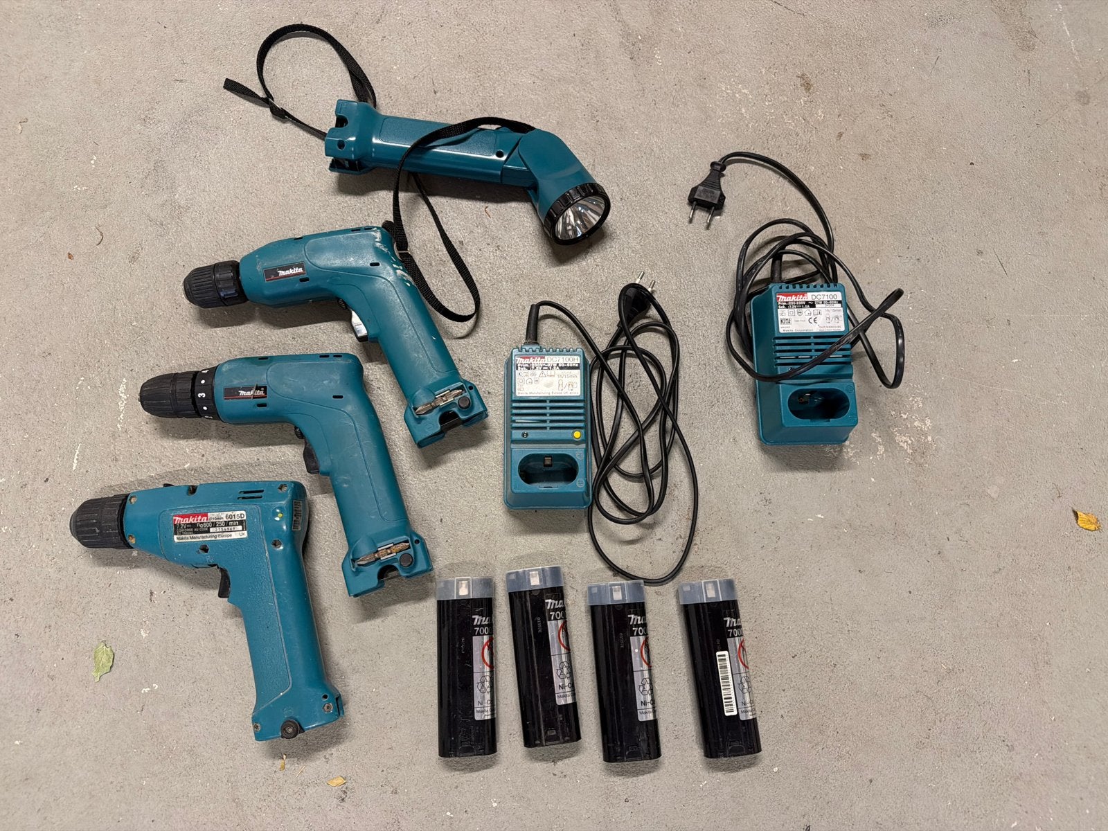 Makita accu boormachines en lamp met laders, Ophalen, Gebruikt, Variabele snelheid, Boor- en Schroefmachine