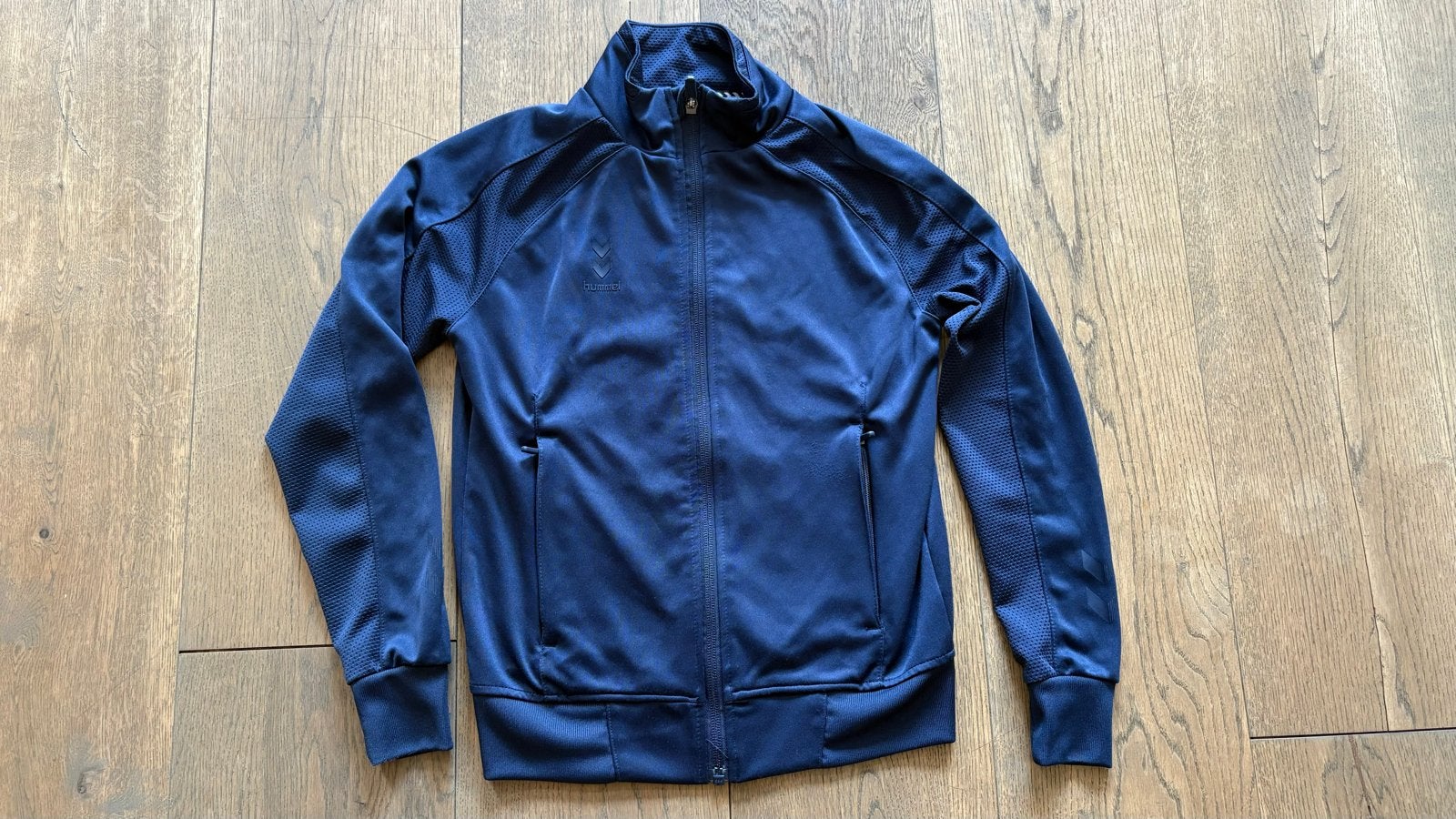 Hummel trainingspak maat 140 - zo goed als nieuw, Ophalen of Verzenden, Zo goed als nieuw, Jongen of Meisje, Setje
