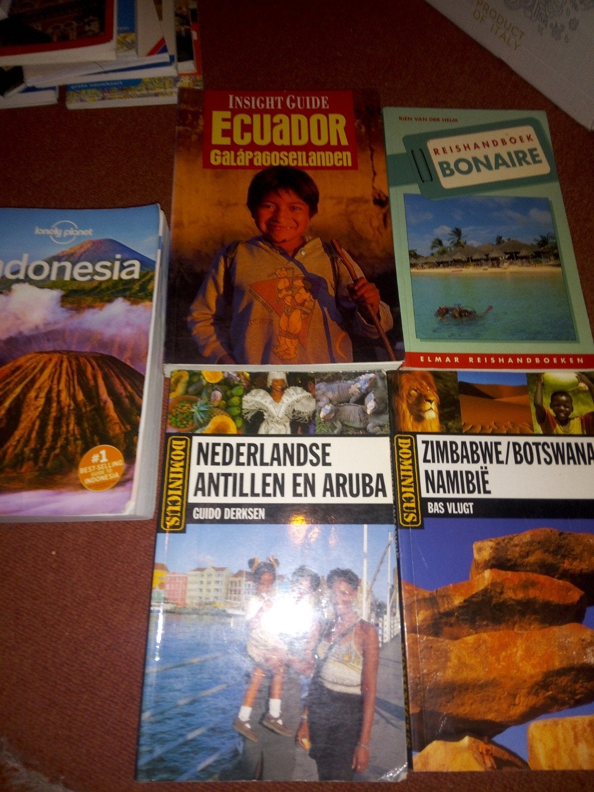 Reisgidsen: Ecuador, Bonaire, Indonesië, Antillen, Afrika, Gelezen, Lonely Planet, Verzenden, Europa