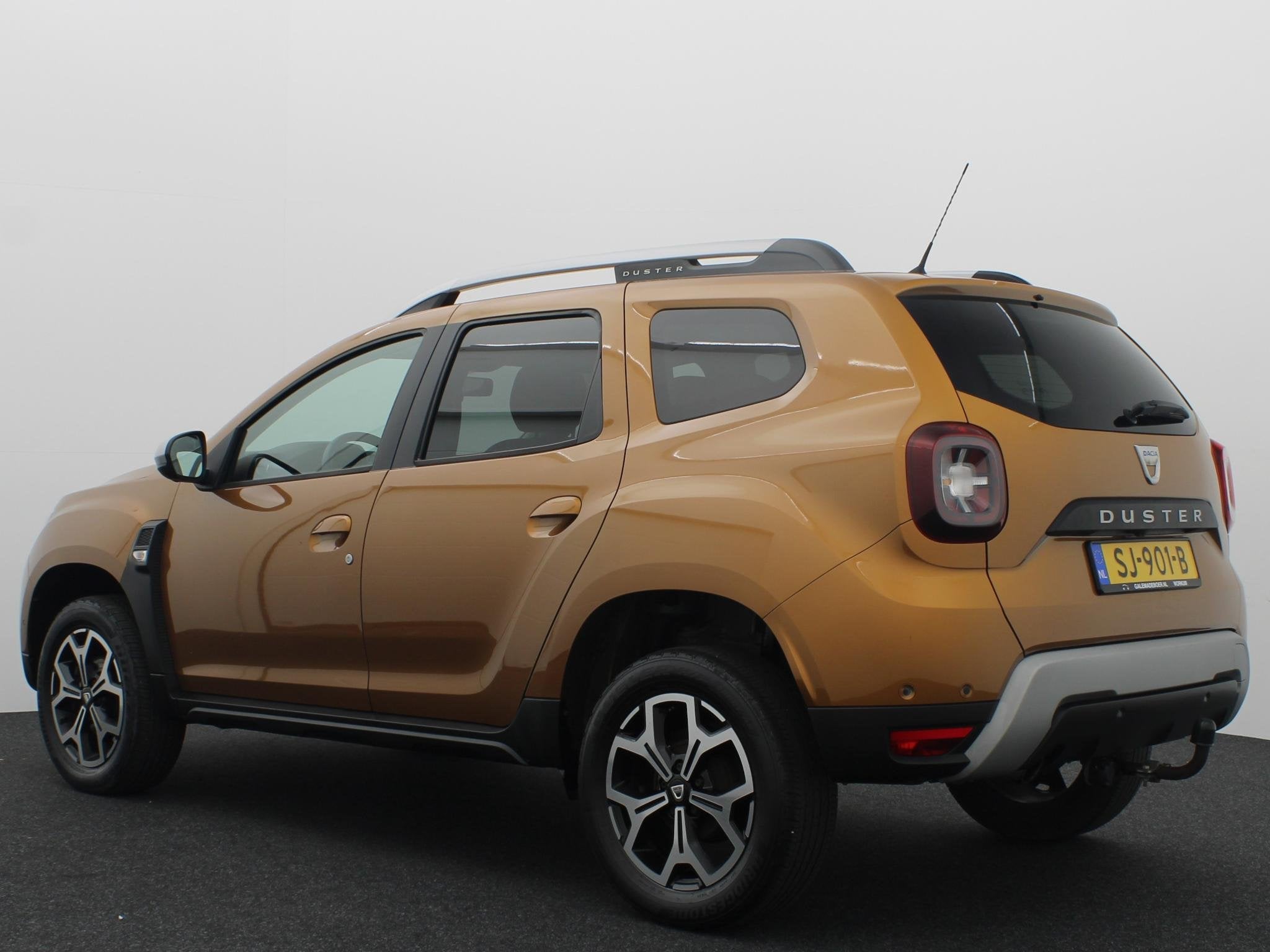 Dacia Duster 1.2 TCe Prestige 1STE EIG / TREKHAAK / KEYLESS, Auto's, Voorwielaandrijving, Dealer onderhouden, Gebruikt, Euro 6