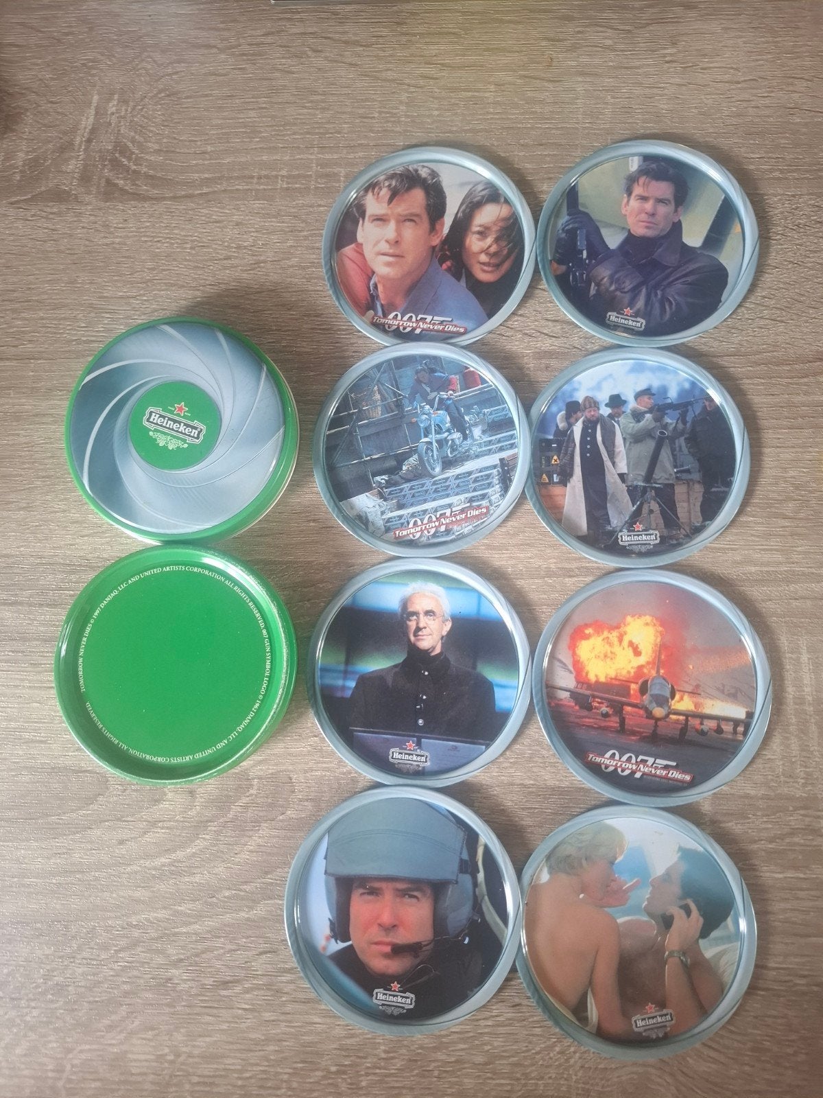Heineken - James Bond onderzetters - Tomorrow Never Dies, Ophalen of Verzenden, Zo goed als nieuw