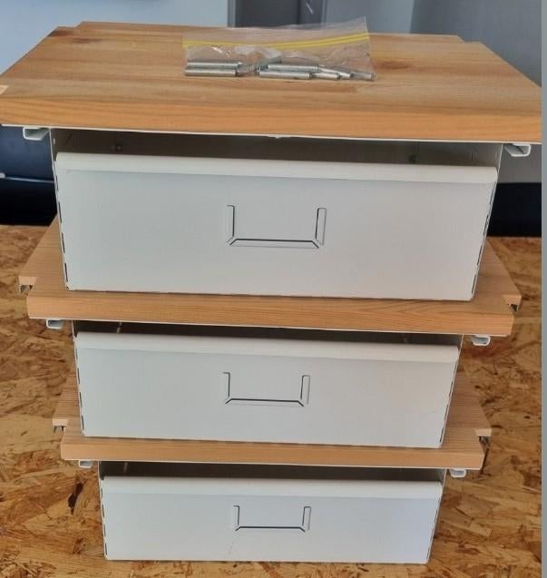 IVAR Ikea 3x plank met metalen lade 30x42cm, Ophalen