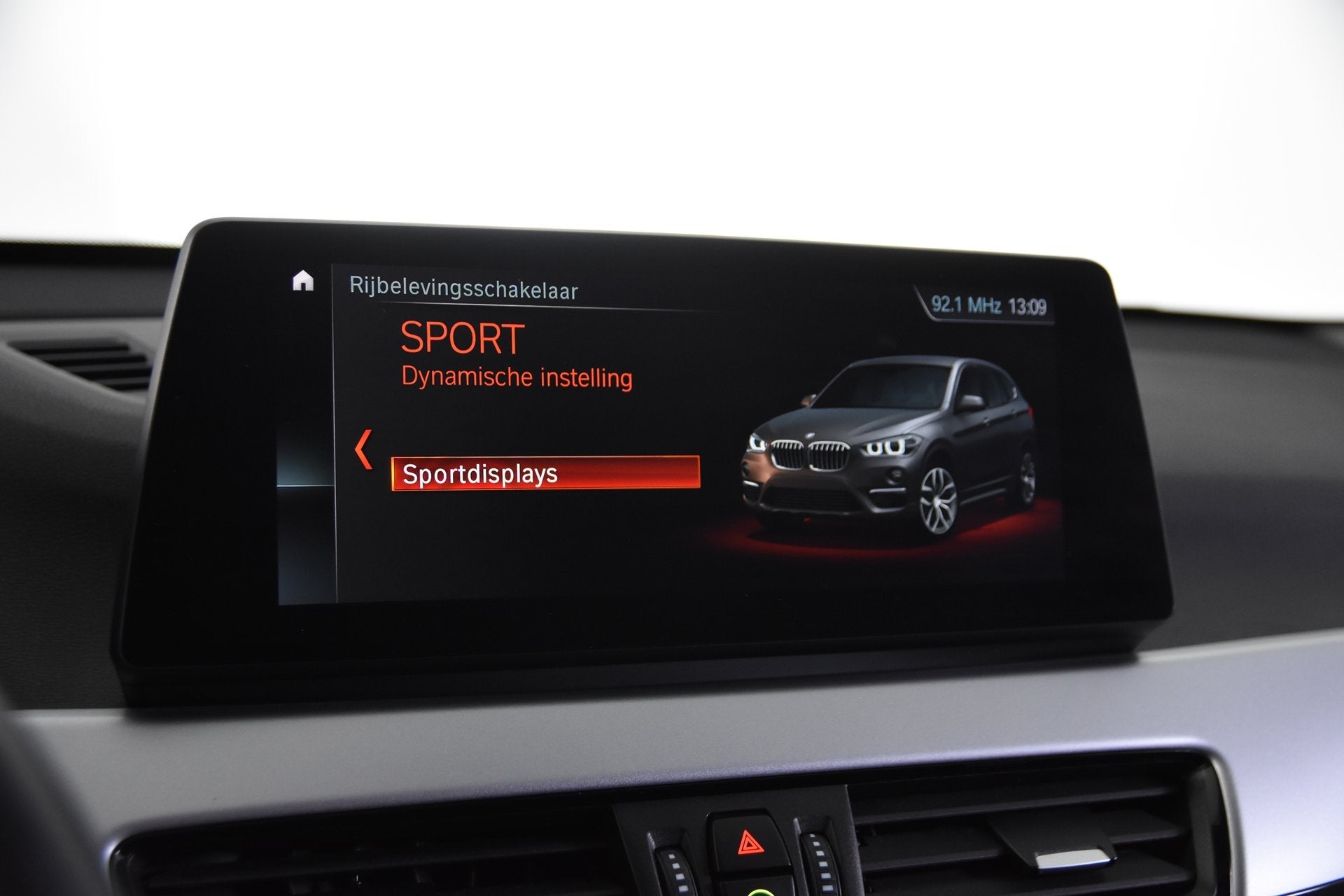 Foto 3 van BMW X1 xDrive25e *1ste Eigenaar*Leer*Stoelverwarming*HUD*