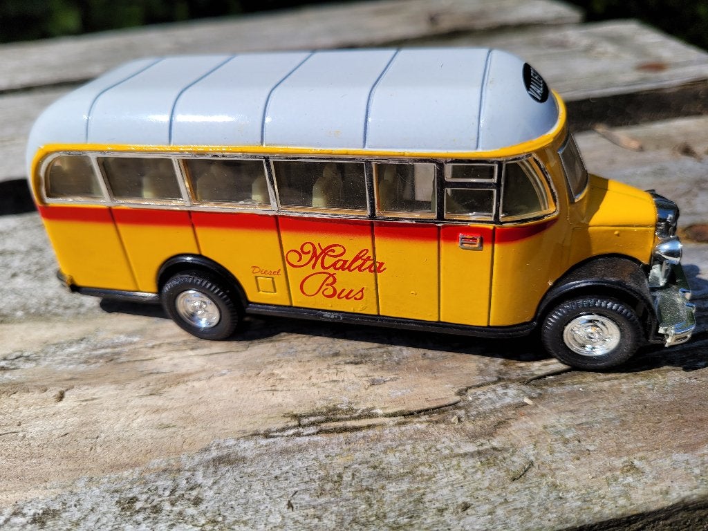 zeer oude gave in nieuwstaat schoolbus geel wit, Ophalen of Verzenden, Nieuw, Auto