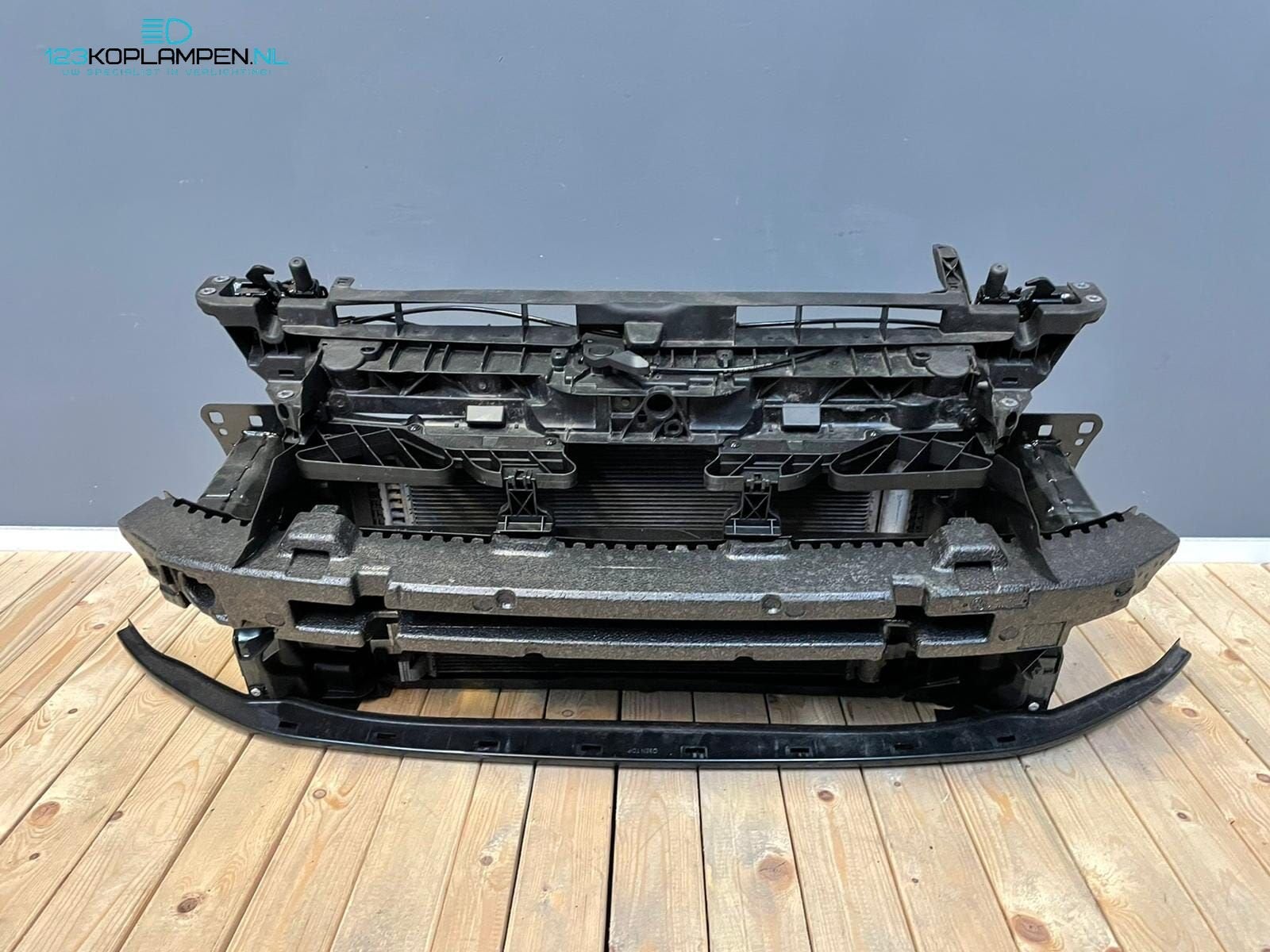 VW Volkswagen Golf 8 GTI 2.0 TSI voorfront koelerpakket, Ophalen, Gebruikt, -, Volkswagen