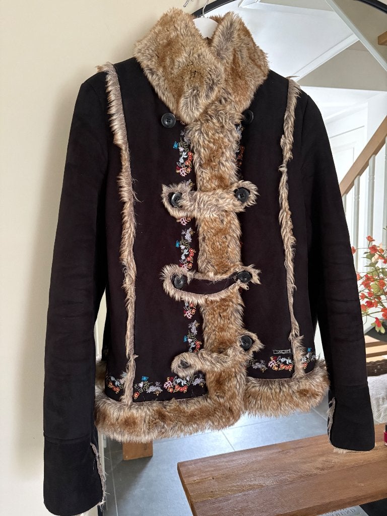 Desigual winter jas als nieuw, Ophalen of Verzenden, Zo goed als nieuw, Maat 38/40 (M), Zwart