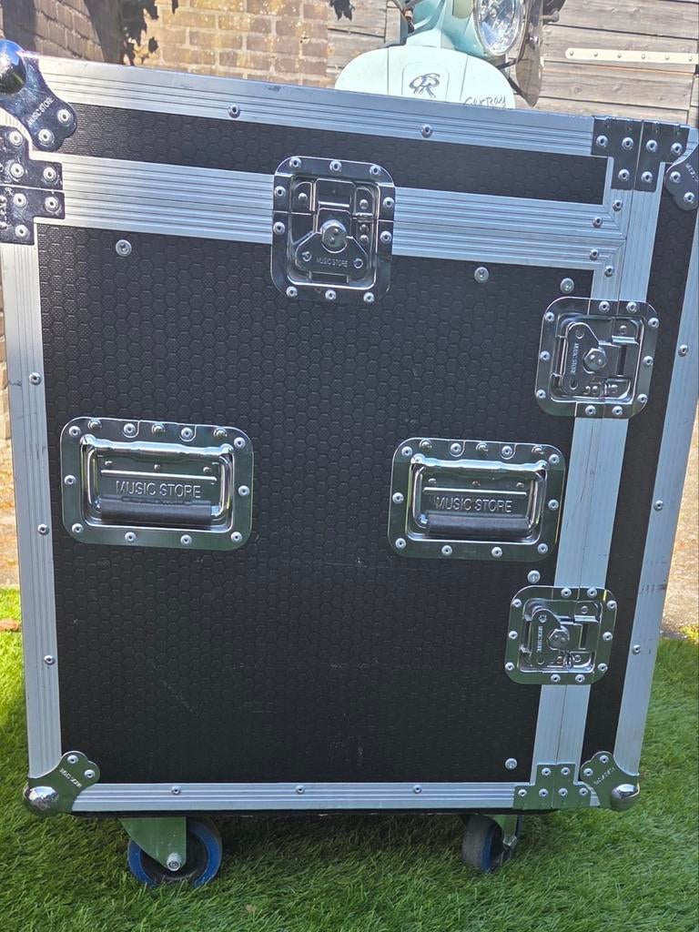 Flightcase op wielen - Music Store, Ophalen, Zo goed als nieuw, Overige instrumenten, Flightcase