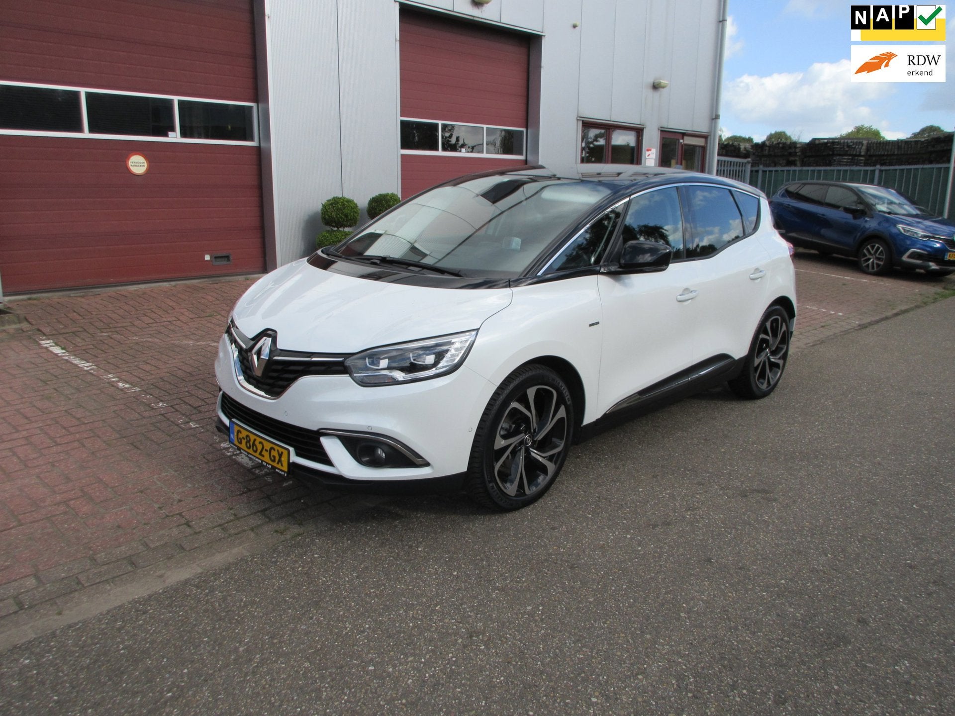 Renault Scénic 1.3 TCe Bose Automaat, Luxe uitv. Trekhaak,, Dealer onderhouden, 4 cilinders, Leder en Stof, Wit