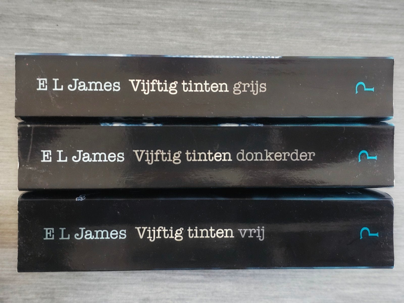 Vijftig tinten trilogie - E L James, Boeken, Ophalen of Verzenden, Gelezen, E L James, Nederland