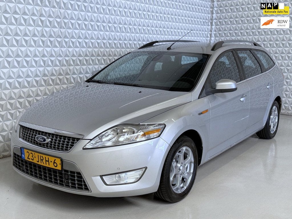 Ford Mondeo Wagon 2.0-16V Titanium FlexiFuel / EXPORT (2009), Auto's, Ford, Stof, Gebruikt, Mondeo, Origineel Nederlands