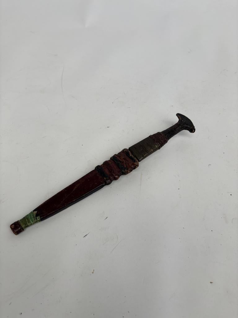 Onbekende tribal dolk, Verzamelen, Ophalen, Landmacht, Nederland, Mes of Dolk