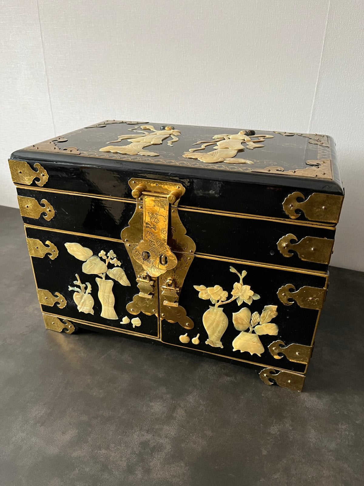 Vintage Oosterse Sieradenkist met Inlegwerk, Antiek en Kunst, Ophalen