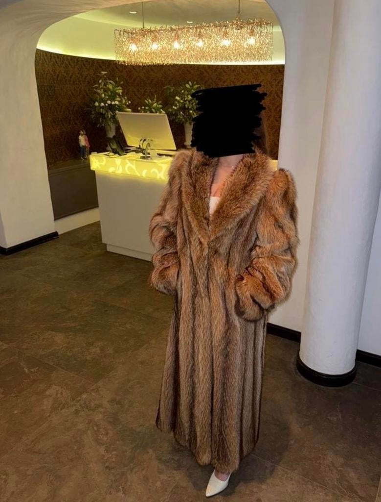Lange Amerikaanse Wasbeer Bontjas - Regency Fur Canada, Ophalen of Verzenden, Zo goed als nieuw, Maat 36 (S), Bruin