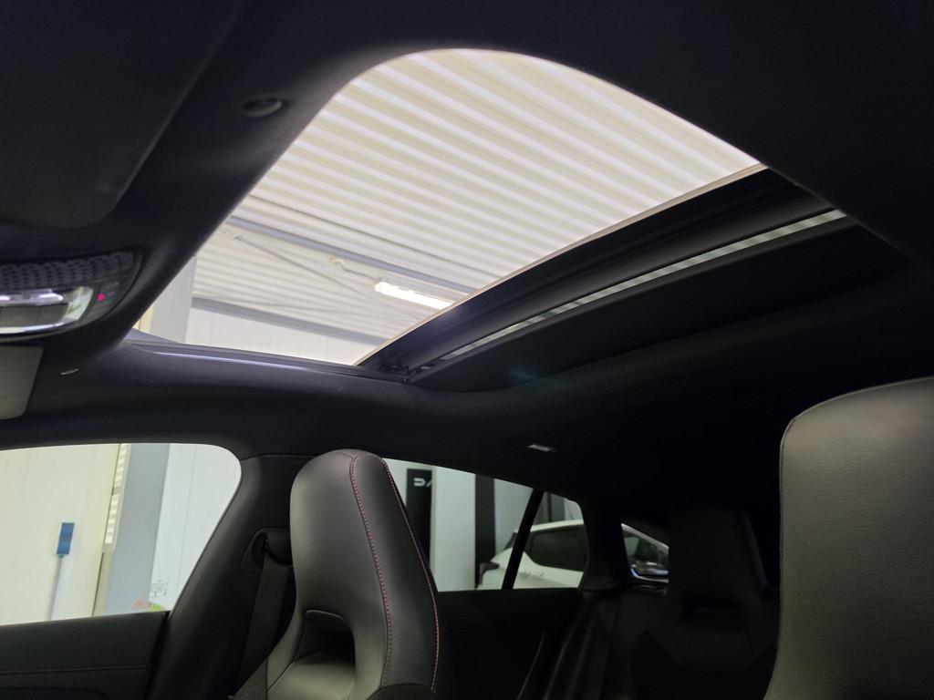 Mercedes-Benz CLA-klasse Shooting Brake 250 e AMG Limited |, Auto's, CLA, Gebruikt, 4 cilinders, 1650 kg