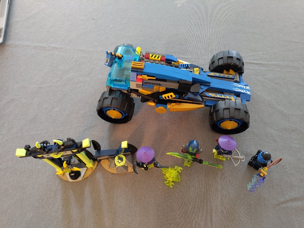 Lego Ninjago 70731 Jay Walker One