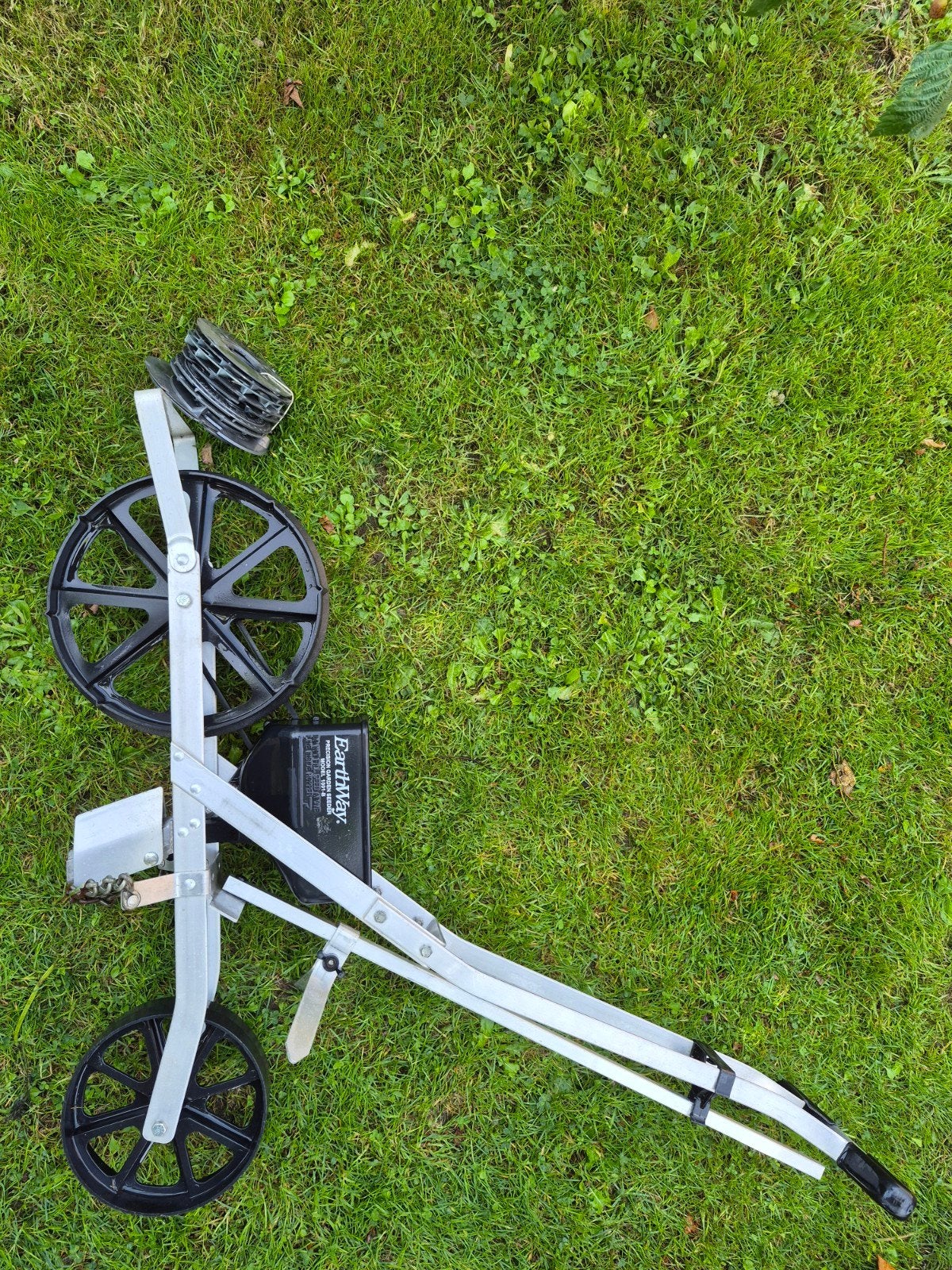 EarthWay 1001-B precision garden seeder - zaaimachine, Tuin en Terras, Grasmaaiers, Ophalen of Verzenden, Gebruikt, EarthWay