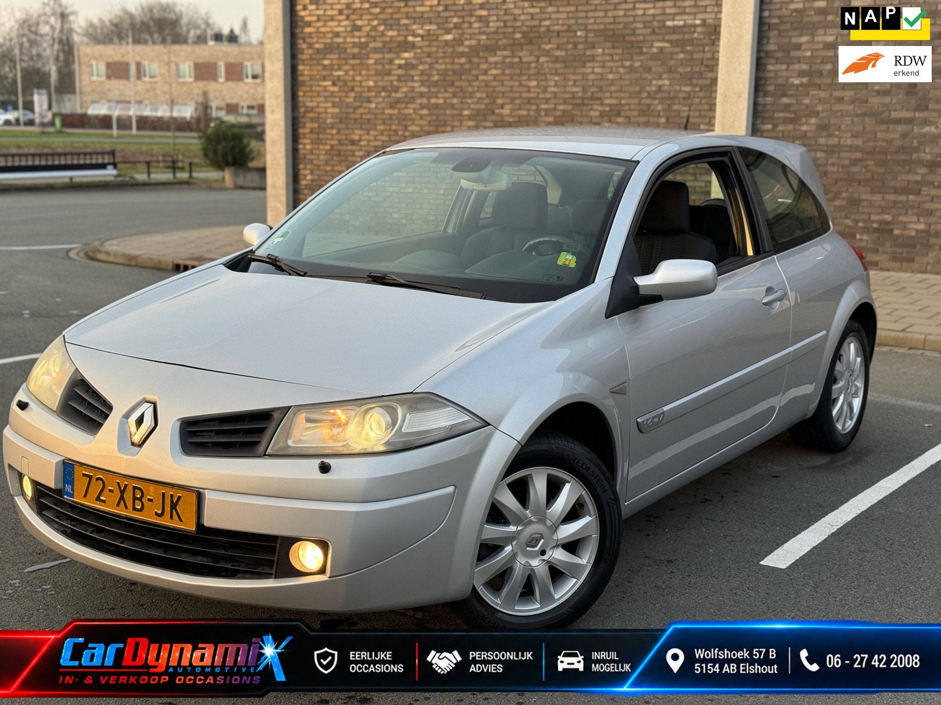 Renault Mégane 1.6-16V Tech Line | Airco | Distr OK | NweAP, Voorwielaandrijving, Gebruikt, 4 cilinders, 49 €/maand