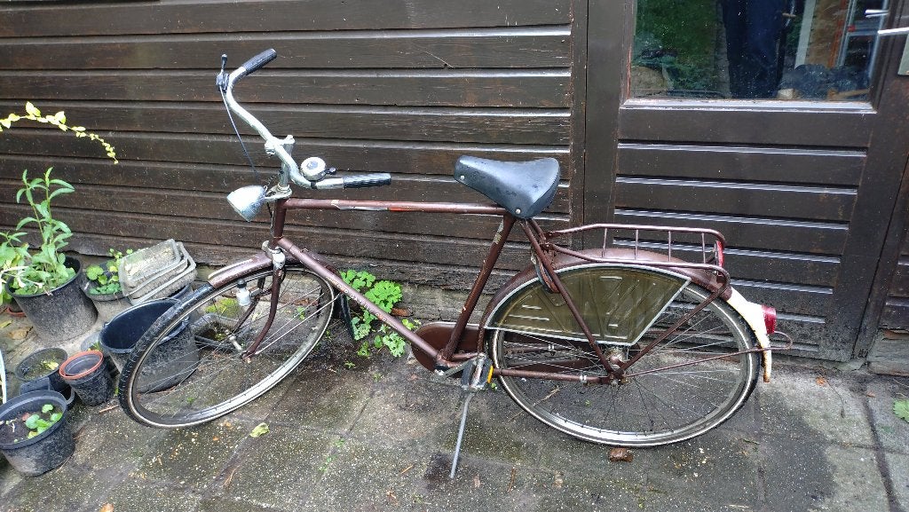 Oude, maar nog goed bruikbare herenfiets, Ophalen, Gebruikt, Gazelle, Versnellingen