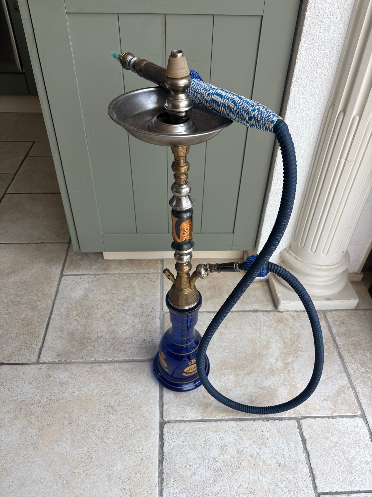Mooie waterpijp / shisha met blauwe vaas en slang, Ophalen of Verzenden, Gebruikt, (Water)pijp