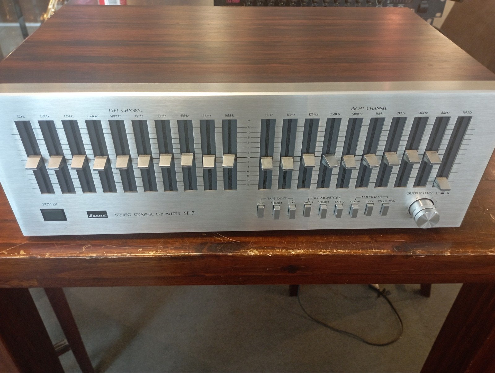 Sansui Stereo Graphic Equalizer SE-7 - In mooie staat, Ophalen of Verzenden, Zo goed als nieuw, Stereo, Overige merken