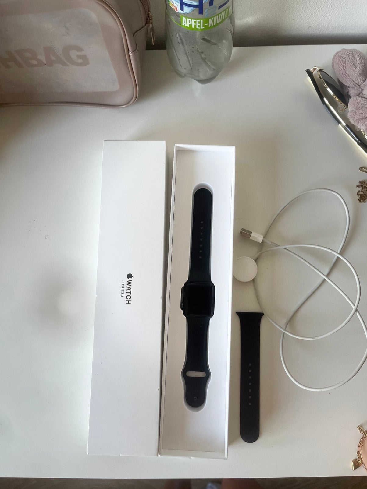 Apple watch Series 3, 38mm, Sieraden, Tassen en Uiterlijk, Smartwatches, Ophalen, Zo goed als nieuw, Zwart, IOS