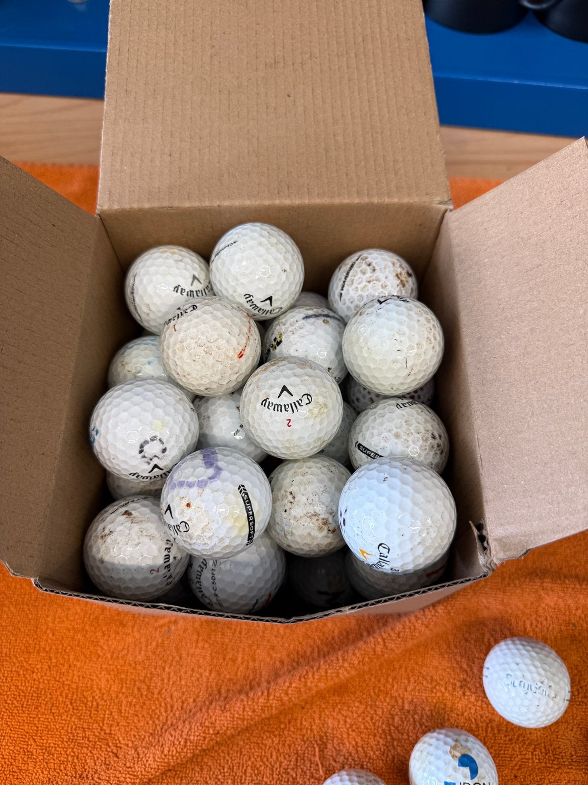 46 golfballen | diverse merken, Ophalen of Verzenden, Gebruikt, Bal(len)